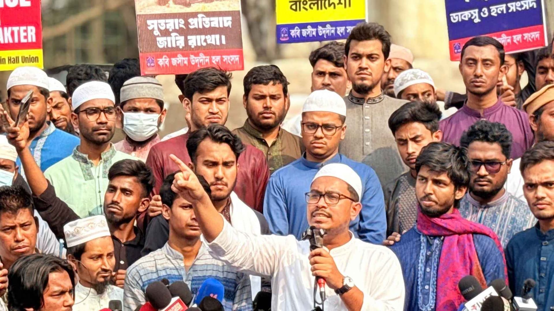 নরসিংদীর ধর্ষণের ঘটনা ধামাচাপার চেষ্টা চলছে: সাদিক কায়েম- খবরের থাম্বনেইল ফটো