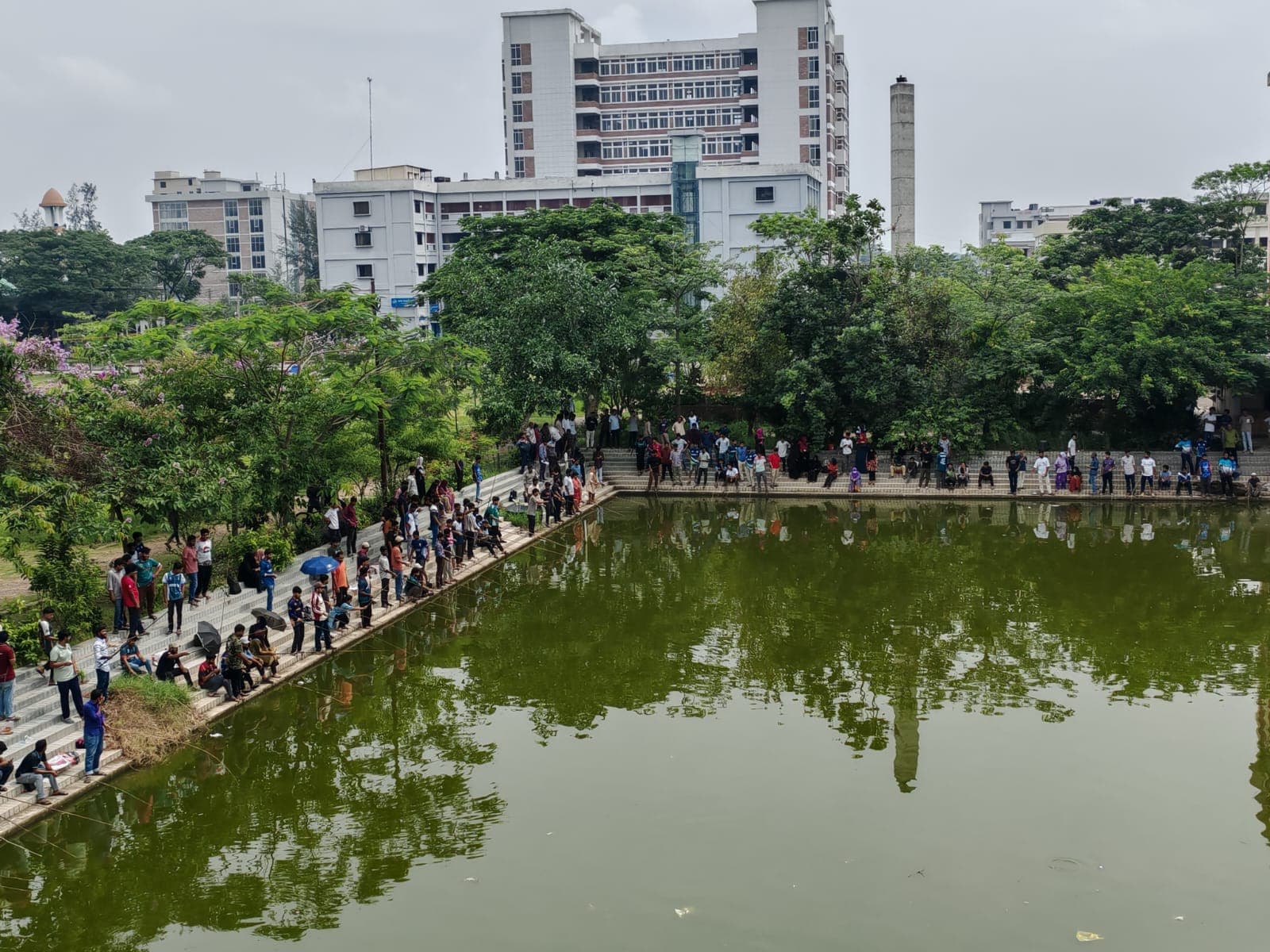 পাবিপ্রবিতে উৎসবমুখর পরিবেশে মাছ ধরার প্রতিযোগিতা অনুষ্ঠিত- খবরের থাম্বনেইল ফটো