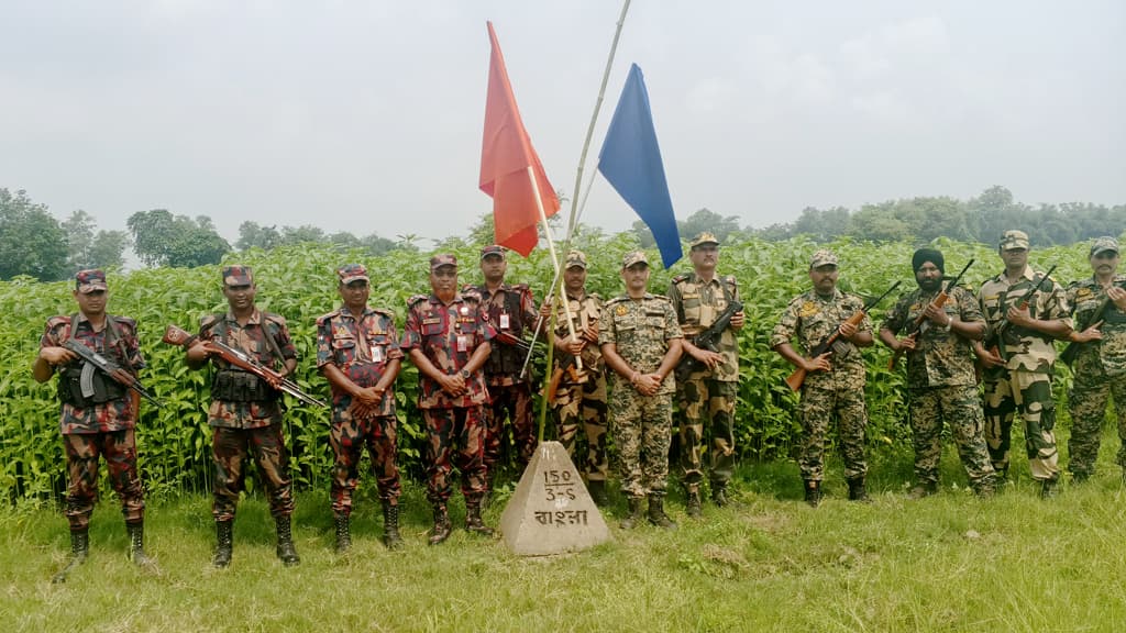 পুশইন নিয়ে পতাকা বৈঠক ব্যর্থ, শিশুসহ ১২ জন এখনো শূন্যরেখায়- খবরের ইমেজ Image