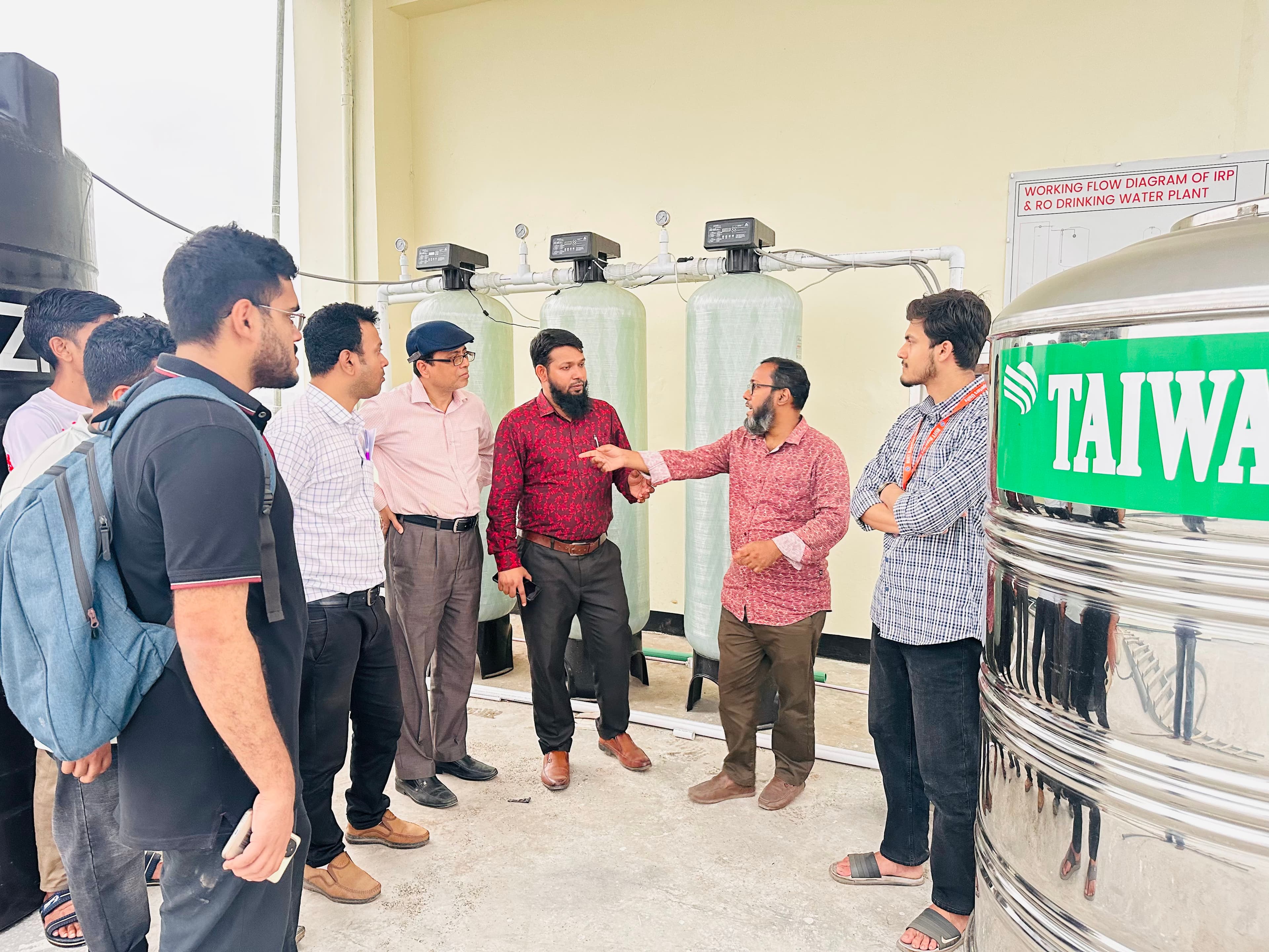 রুয়েটে প্রথমবারের মতো রিভার্স ওসমোসিস ওয়াটার ট্রিটমেন্ট প্লান্ট চালু- খবরের ইমেজ Image