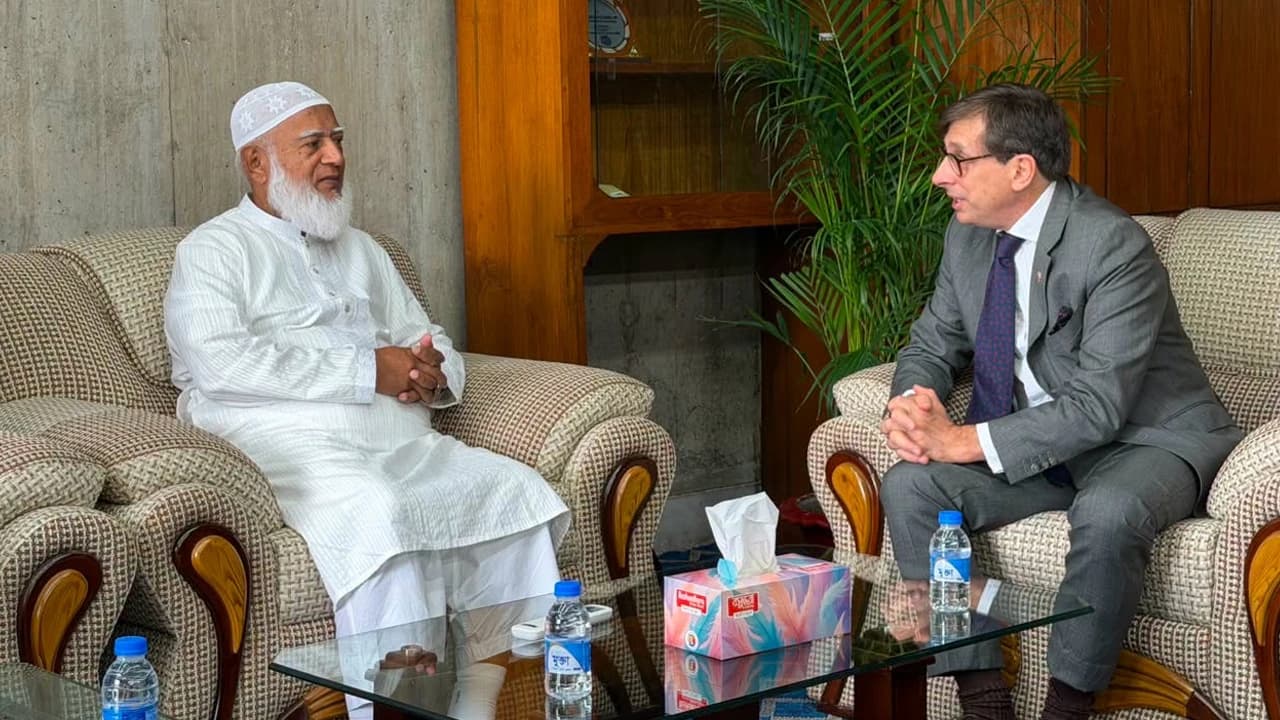 বিরোধীদলীয় নেতার সঙ্গে ফ্রান্সের রাষ্ট্রদূতের সাক্ষাৎ- খবরের ইমেজ Image