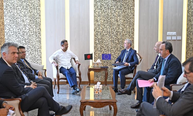 প্রধানমন্ত্রীর সঙ্গে ইইউ প্রতিনিধি দলের সৌজন্য সাক্ষাৎ- খবরের ইমেজ Image