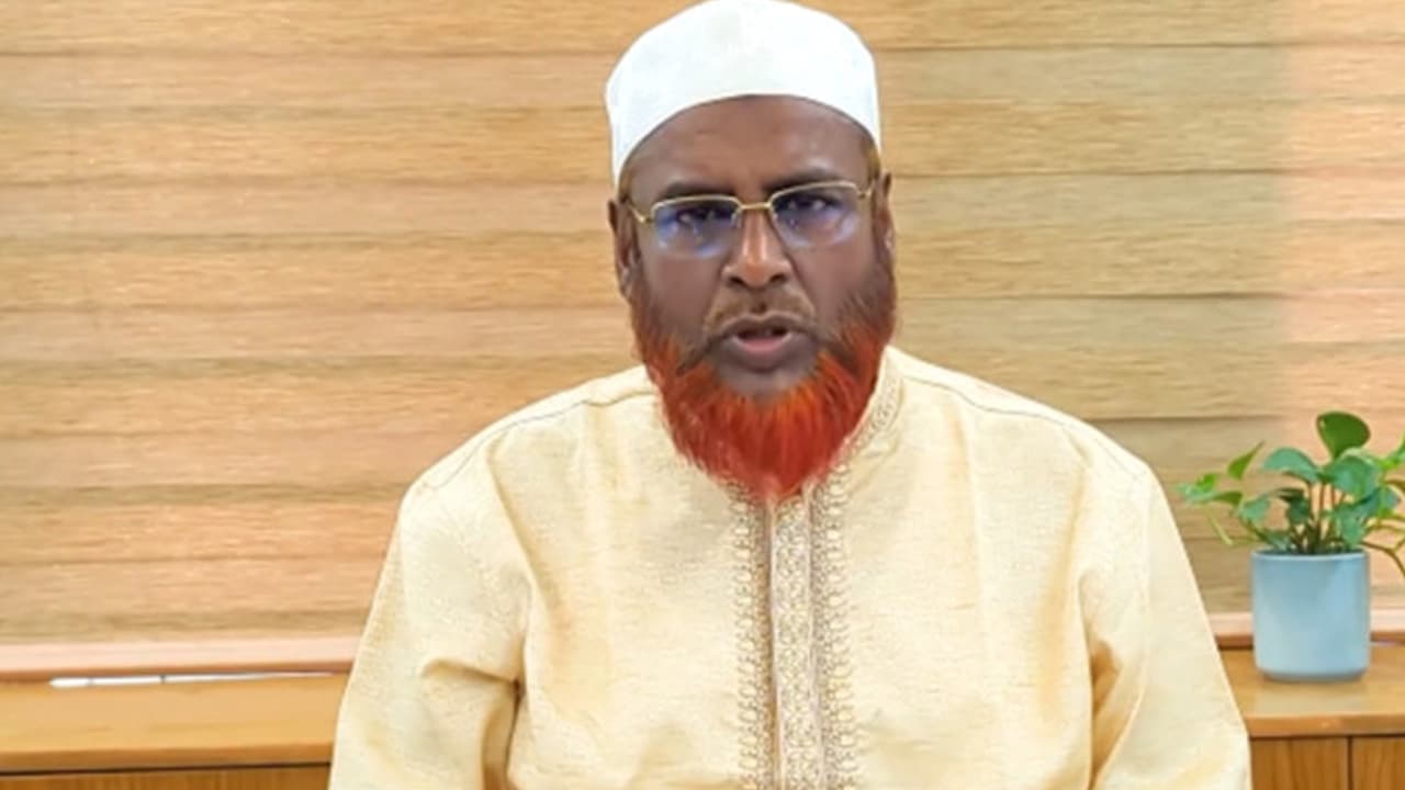 ইসলামী ব্যাংকে ‘খাল কেটে কুমির’ আনছে সরকার: জামায়াত সেক্রেটারি- খবরের থাম্বনেইল ফটো