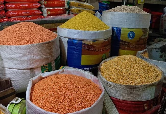 বাজারদর স্থিতিশীল রাখতে ১০ হাজার মেট্রিক টন মসুর ডাল কিনবে সরকার- খবরের ইমেজ Image