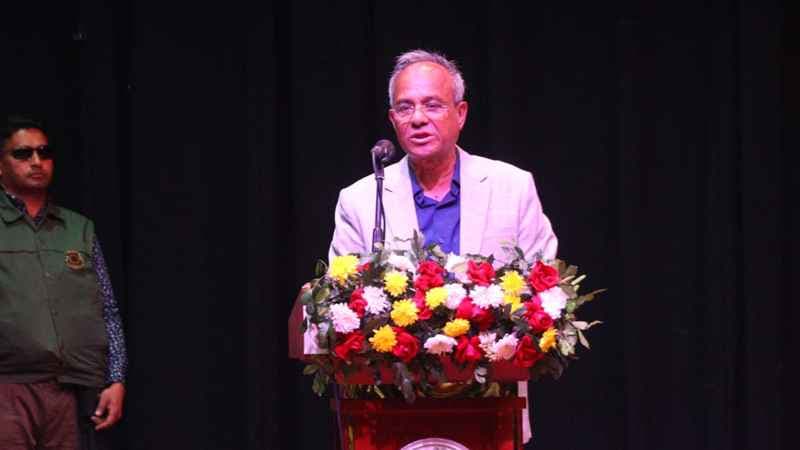 সন্ত্রাস-চাঁদাবাজদের বিরুদ্ধে অভিযানের নির্দেশ স্বরাষ্ট্র উপদেষ্টার- খবরের থাম্বনেইল ফটো