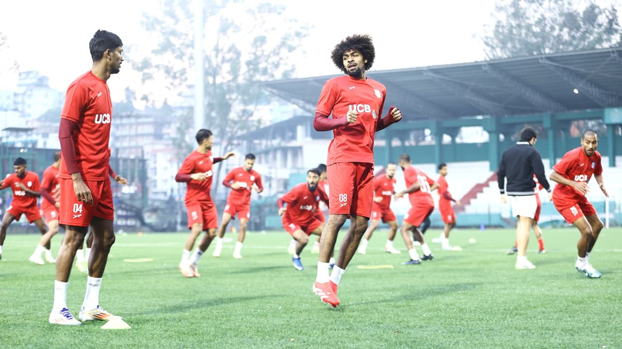 হামজাদের হংকং ম্যাচে কুয়েতের ৩ রেফারি- খবরের থাম্বনেইল ফটো