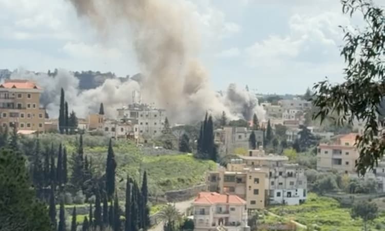 লেবানন থেকে ইসরায়েলে হিজবুল্লাহর ৩০টি রকেট নিক্ষেপের দাবি করেছে ইসরায়েলি সেনাবাহিনী- খবরের থাম্বনেইল ফটো