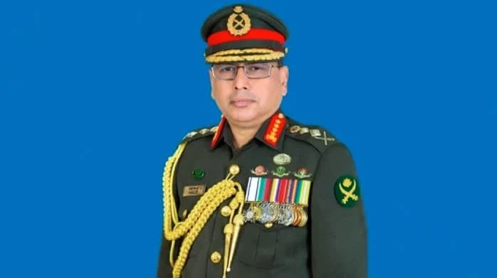 পেশাদারিত্বের সঙ্গে নির্বাচনী দায়িত্ব পালনে সেনাবাহিনী প্রধানের গুরুত্বারোপ- খবরের থাম্বনেইল ফটো