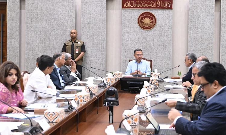 প্রধানমন্ত্রীর সভাপতিত্বে ‘জ্বালানি পরিস্থিতি মোকাবেলায় করণীয়’ নিয়ে বিশেষ সভা - খবরের থাম্বনেইল ফটো