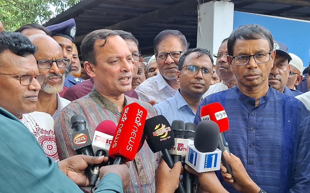 জুলাই গণঅভ্যুত্থানে দেশে ফ্যাসিবাদবিরোধী চেতনার জন্ম হয়েছে : অ্যার্টনি জেনারেল- খবরের থাম্বনেইল ফটো