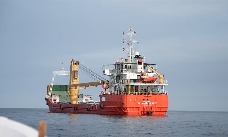 নৌ-অবরোধ নিয়ে হুমকি বাড়াল ইরান, তবে যুক্তরাষ্ট্রের সঙ্গে আলোচনা চলছে- খবরের ইমেজ Image