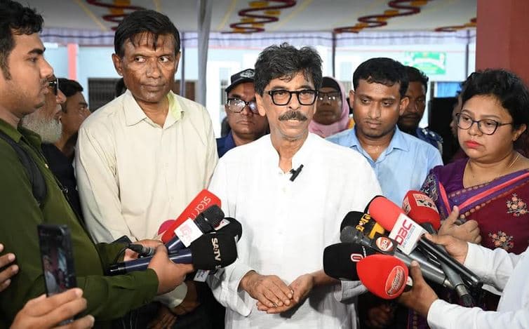 কৃষকের টেকসই উন্নয়নে সর্বোচ্চ চেষ্টা করছে সরকার : মৎস্য ও প্রাণিসম্পদ মন্ত্রী- খবরের থাম্বনেইল ফটো