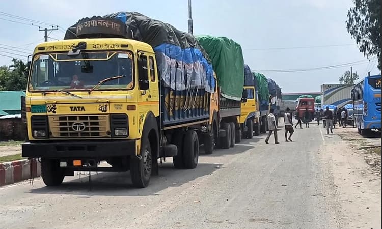 ঈদুল আজহায় বাংলাবান্ধা স্থলবন্দরে ৭ দিন আমদানি-রপ্তানি বন্ধ- খবরের ইমেজ Image