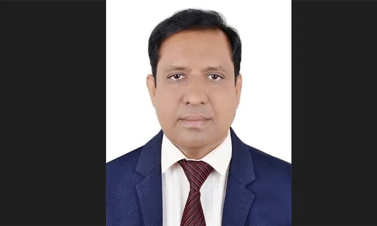 লক্ষ্মীপুর বিজ্ঞান ও প্রযুক্তি বিশ্ববিদ্যালয়ের প্রথম উপাচার্য অধ্যাপক ড. মোহাম্মদ হানিফ মুরাদ - খবরের থাম্বনেইল ফটো