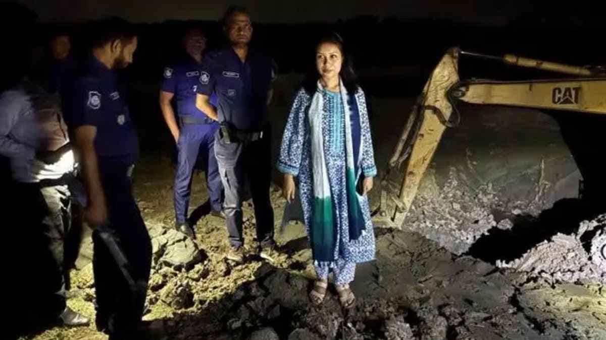 ফরিদপুরে কৃষিজমির মাটি কেটে বিক্রি, ৫০ হাজার টাকা জরিমানা- খবরের ইমেজ Image