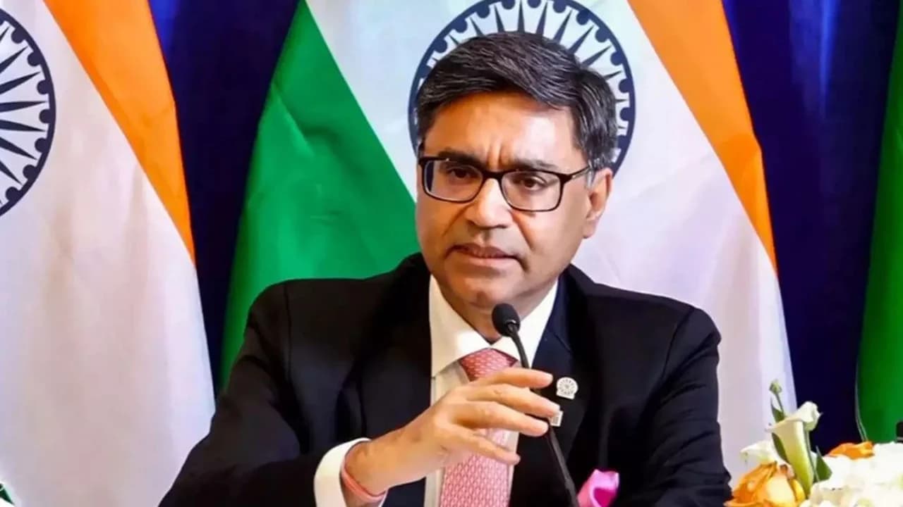 বাংলাদেশে ‘ইলেকশন ইঞ্জিনিয়ারিংয়ে’ সম্পৃক্ততার অভিযোগ নাকচ ভারতের- খবরের থাম্বনেইল ফটো