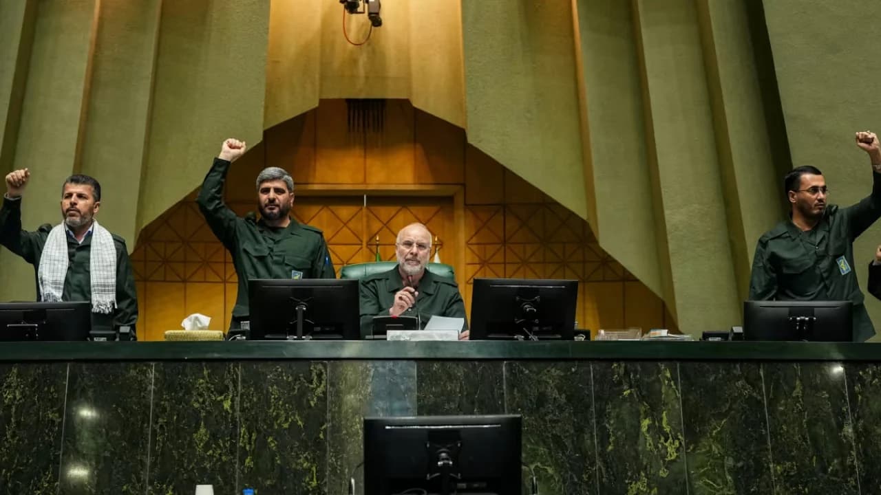 ইরানের স্পিকারের বাব আল-মানদেব প্রণালি নিয়ে হুমকি- খবরের ইমেজ Image