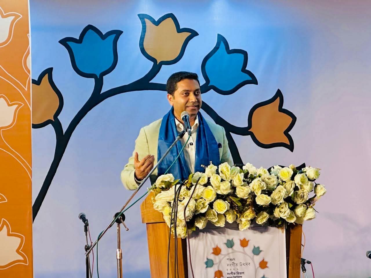 সংস্কৃতি ও ধর্মকে মুখোমুখি দাঁড় করানো ঠিক নয়: ববি হাজ্জাজ- খবরের ইমেজ Image
