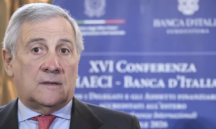 হরমুজ প্রণালি দিয়ে সার পরিবহনে ‘মানবিক করিডোর’ চালুর আহ্বান ইতালির- খবরের থাম্বনেইল ফটো