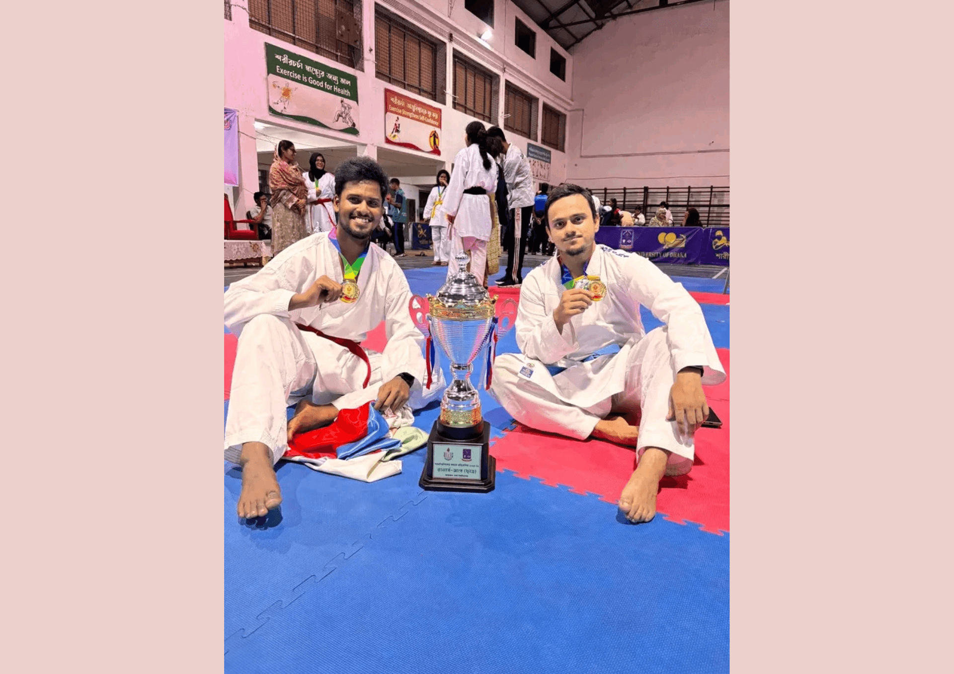 আন্তঃবিশ্ববিদ্যালয় কারাতে প্রতিযোগিতায় রানার আপ জবি, জকসু ক্রীড়া সম্পাদকের স্বর্ণপদক- খবরের থাম্বনেইল ফটো