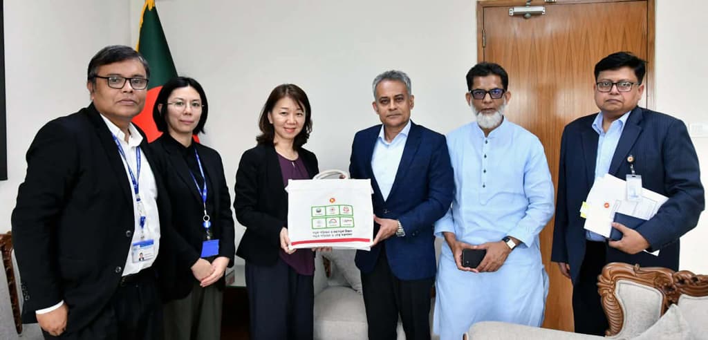 বাংলাদেশের অবকাঠামো উন্নয়নে সহযোগিতা জোরদারে গুরুত্ব জাইকার, সড়কমন্ত্রীর সঙ্গে বৈঠক- খবরের ইমেজ Image