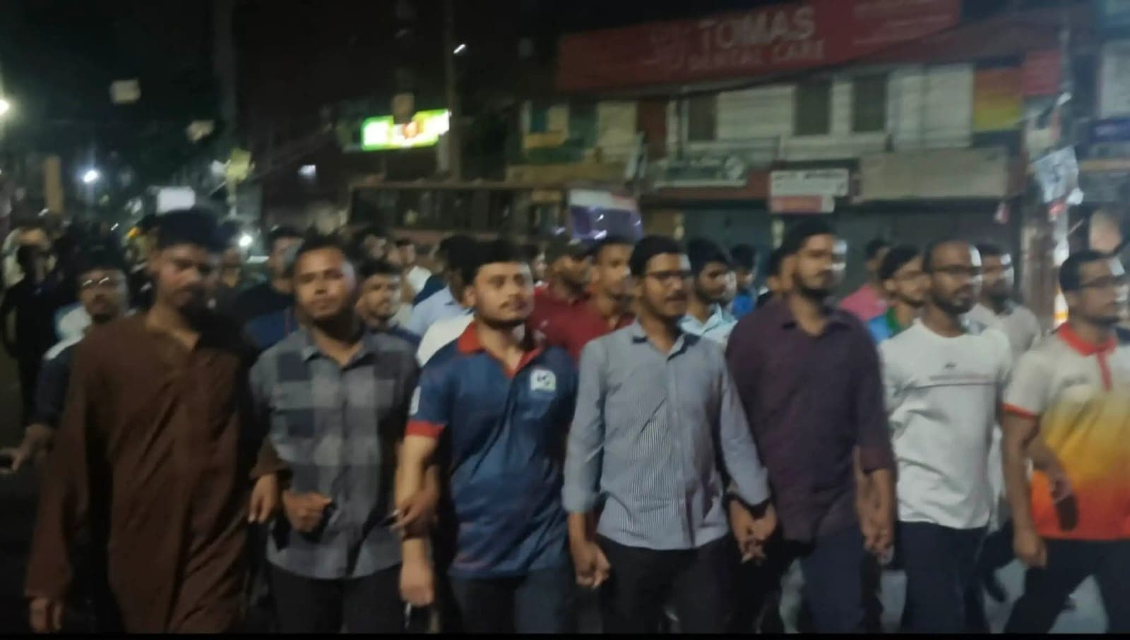 রামিসাকে ধর্ষণ ও হত্যার প্রতিবাদে জকসুর বিক্ষোভ- খবরের থাম্বনেইল ফটো