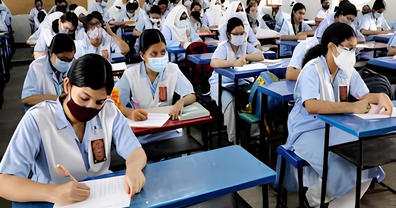 এসএসসি: চট্টগ্রাম বোর্ডে ইংরেজি প্রথম পত্রে অনুপস্থিত ১,৫৯৫- খবরের ইমেজ Image