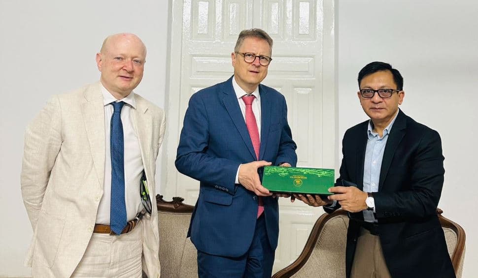 বাণিজ্যমন্ত্রীর সঙ্গে জার্মানির এশিয়া ও প্যাসিফিক বিষয়ক মহাপরিচালকের বৈঠক- খবরের থাম্বনেইল ফটো