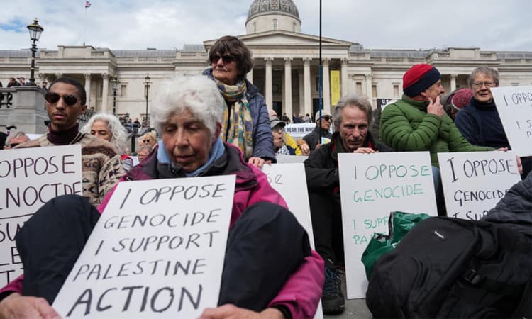 লন্ডনে ফিলিস্তিনপন্থী সমাবেশে ২০০-এর বেশি গ্রেফতার- খবরের ইমেজ Image