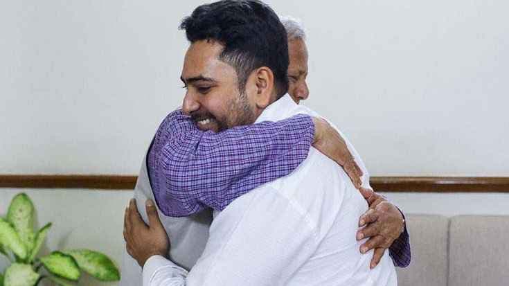 নাহিদ ইসলামকে প্রধান উপদেষ্টার অভিনন্দন- খবরের থাম্বনেইল ফটো