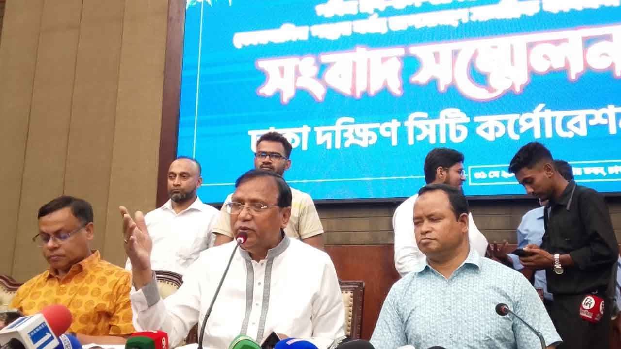 হাট পরিষ্কারে গাফিলতি, বাজেয়াপ্ত হবে ইজারদারদের জামানত- খবরের থাম্বনেইল ফটো