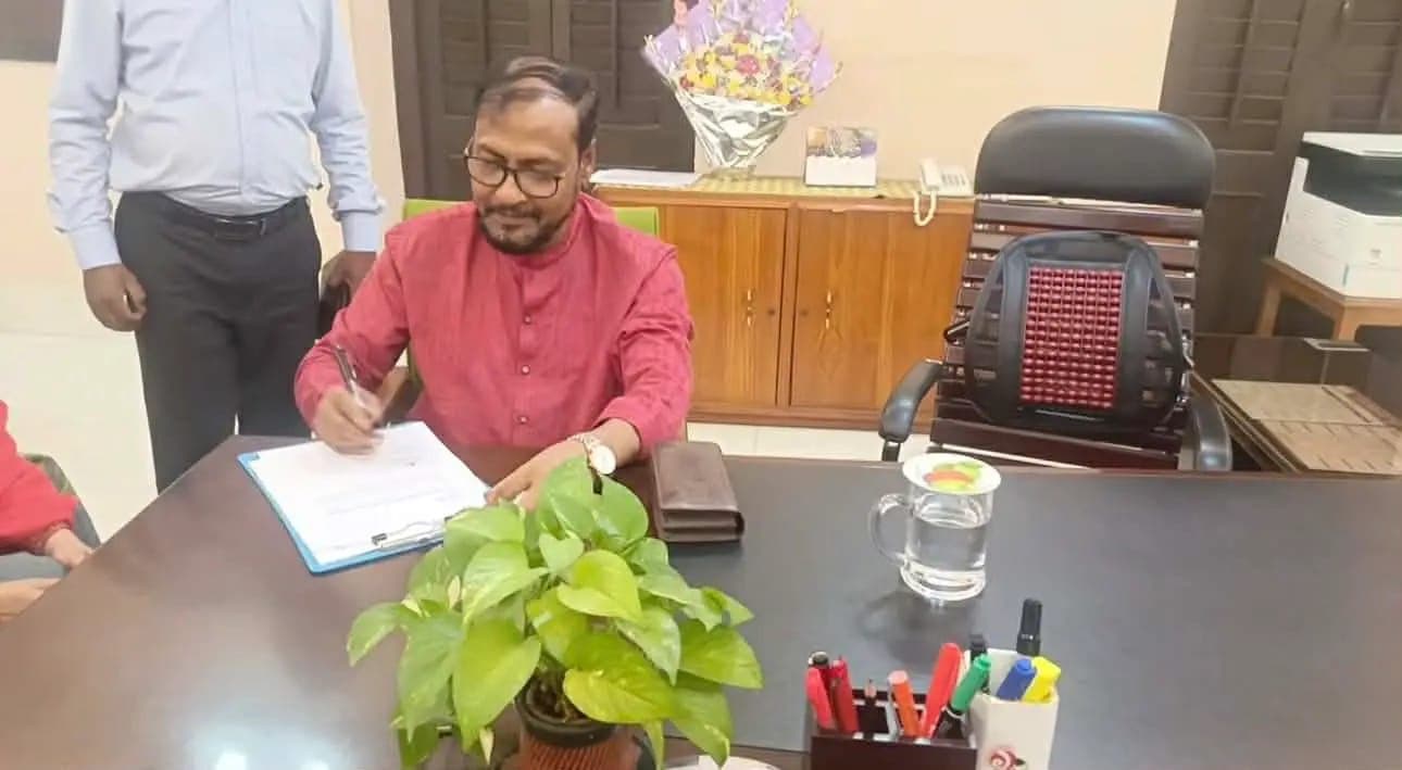 যোগদান করলেন জবির নতুন উপাচার্য- খবরের ইমেজ Image