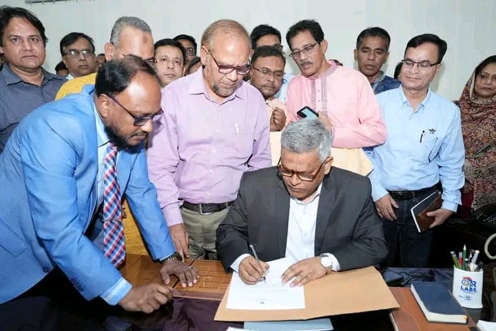 রাজশাহী বিশ্ববিদ্যালয়ের নতুন উপাচার্যের যোগদান- খবরের ইমেজ Image