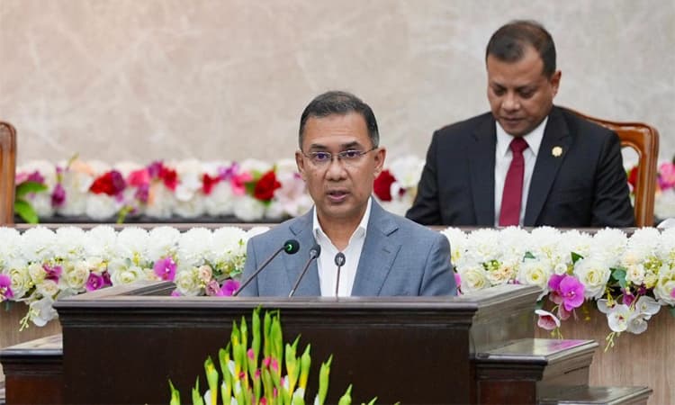 জনগণের ভালোবাসা বড় শক্তি, নিরাপত্তা কড়াকড়ি যেন দূরত্ব তৈরি না করে: প্রধানমন্ত্রী- খবরের ইমেজ Image