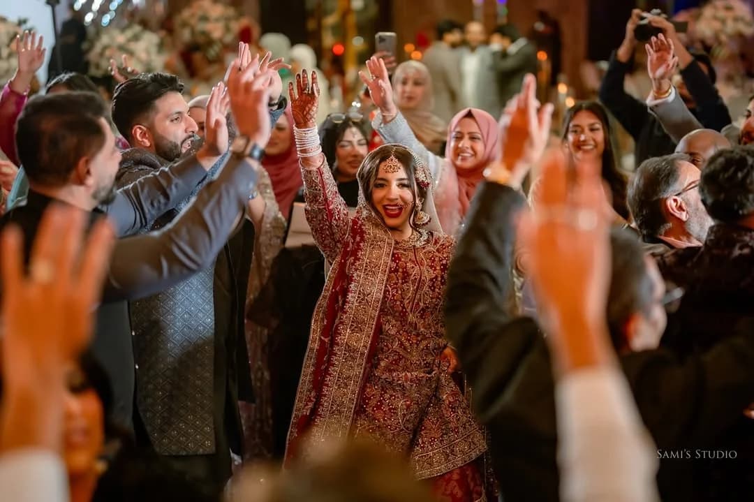 বিয়েতে অতিথি ১০০ ছাড়ালেই জনপ্রতি ১০০০ টাকা ট্যাক্সের প্রস্তাব- খবরের ইমেজ Image