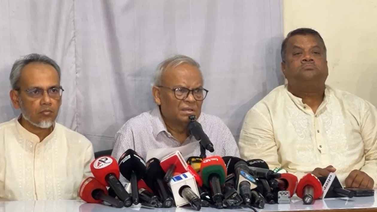 বিরোধীদের গঠনমূলক সমালোচনা করার আহ্বান রিজভীর- খবরের থাম্বনেইল ফটো