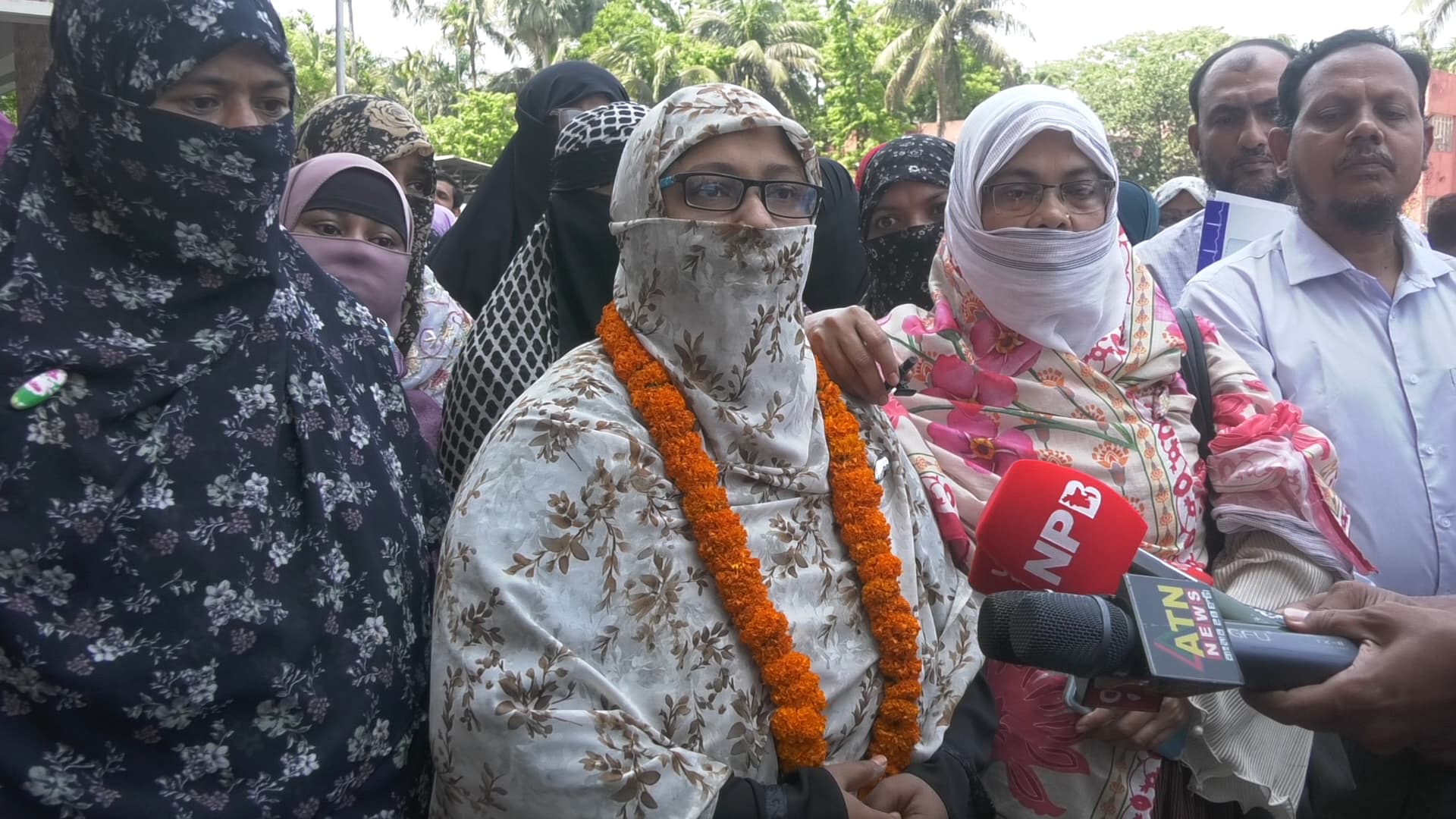জামিনে মুক্ত হয়ে যা বললেন বিবি সাওদা- খবরের থাম্বনেইল ফটো