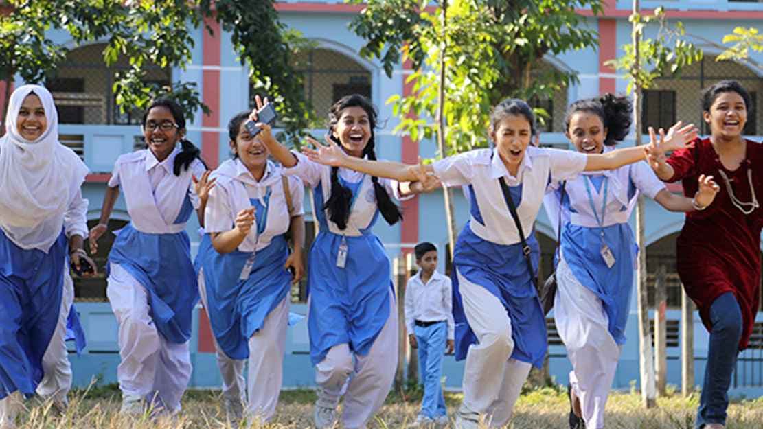 ঈদের পর বড় ছুটিতে স্কুল-কলেজ- খবরের থাম্বনেইল ফটো