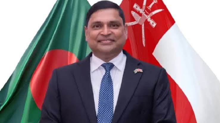 নতুন নৌবাহিনী প্রধান হলেন খোন্দকার মিসবাহ উল আজীম- খবরের থাম্বনেইল ফটো