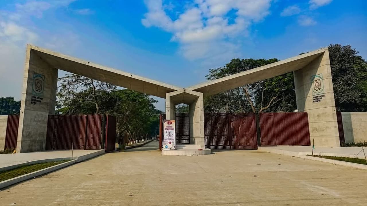 আন্দোলন-আল্টিমেটামেও অচলাবস্থা, অনিশ্চিত ব্রাকসু নির্বাচন- খবরের থাম্বনেইল ফটো