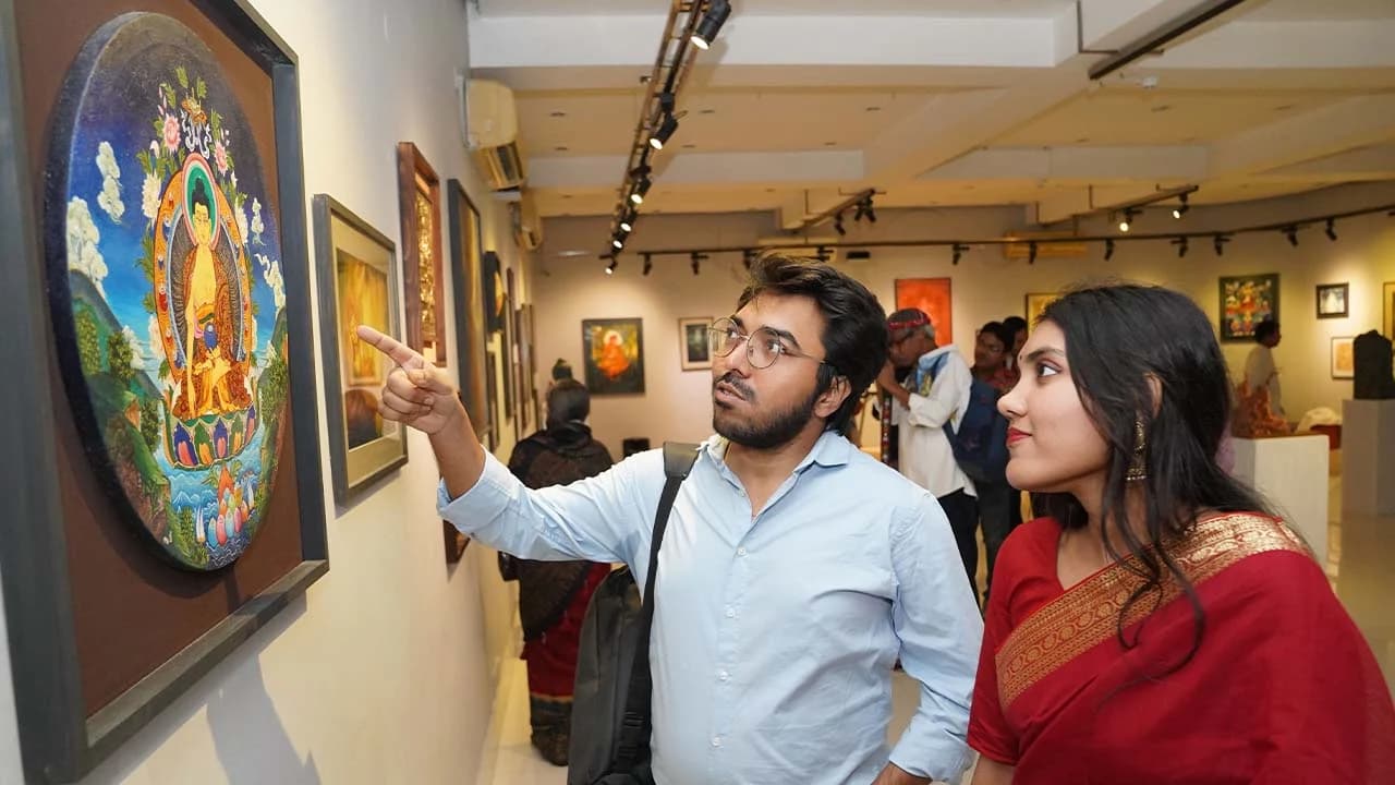 আলিয়ঁস ফ্রঁসেজে চলছে বাংলার বৌদ্ধ শিল্পের ৪র্থ জাতীয় প্রদর্শনী- খবরের থাম্বনেইল ফটো
