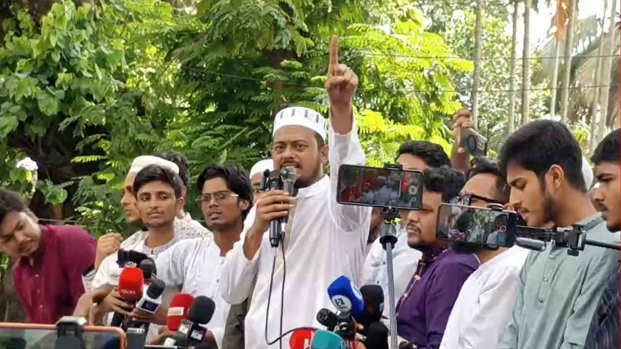মাদক কোথা থেকে আসে, সরকারকে তা খুঁজে বের করতে হবে: নাসীরুদ্দীন- খবরের থাম্বনেইল ফটো