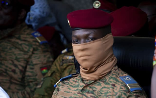 গণতন্ত্রের কথা ‘ভুলে যেতে’ বললেন বুরকিনা ফাসোর জান্তা প্রধান- খবরের ইমেজ Image