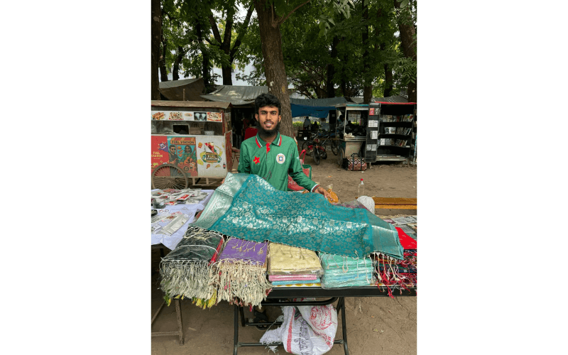 শ্রমিক দিবসে রাবির ক্ষুদ্র উদ্যোক্তা ইসমাইলের শ্রমগাথা- খবরের ইমেজ Image