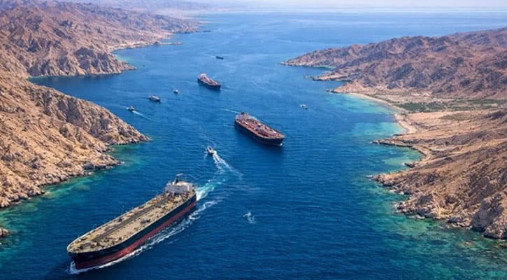 হরমুজ প্রণালিতে মাইন অপসারণে যুদ্ধজাহাজ মোতায়েন যুক্তরাষ্ট্রের - খবরের থাম্বনেইল ফটো