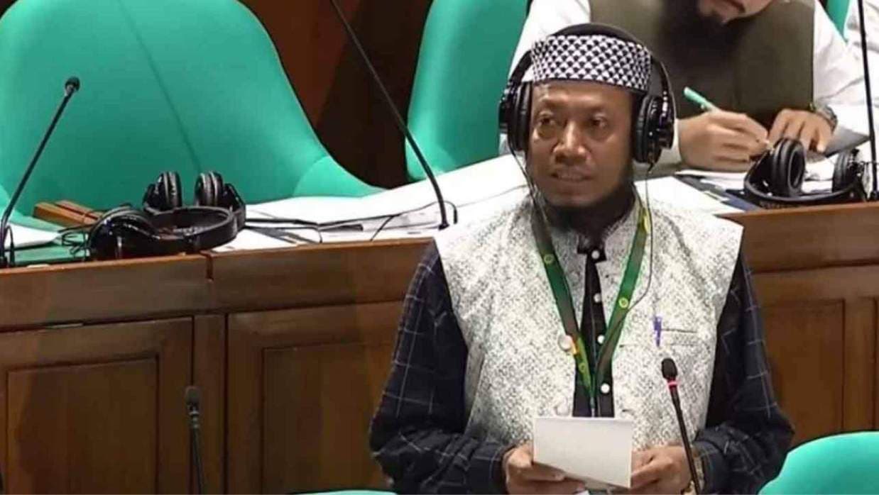 ‘এবারের বাজেট চানাচুরের মতো, শুনতে ভালো খেলে পেট খারাপ’- খবরের থাম্বনেইল ফটো