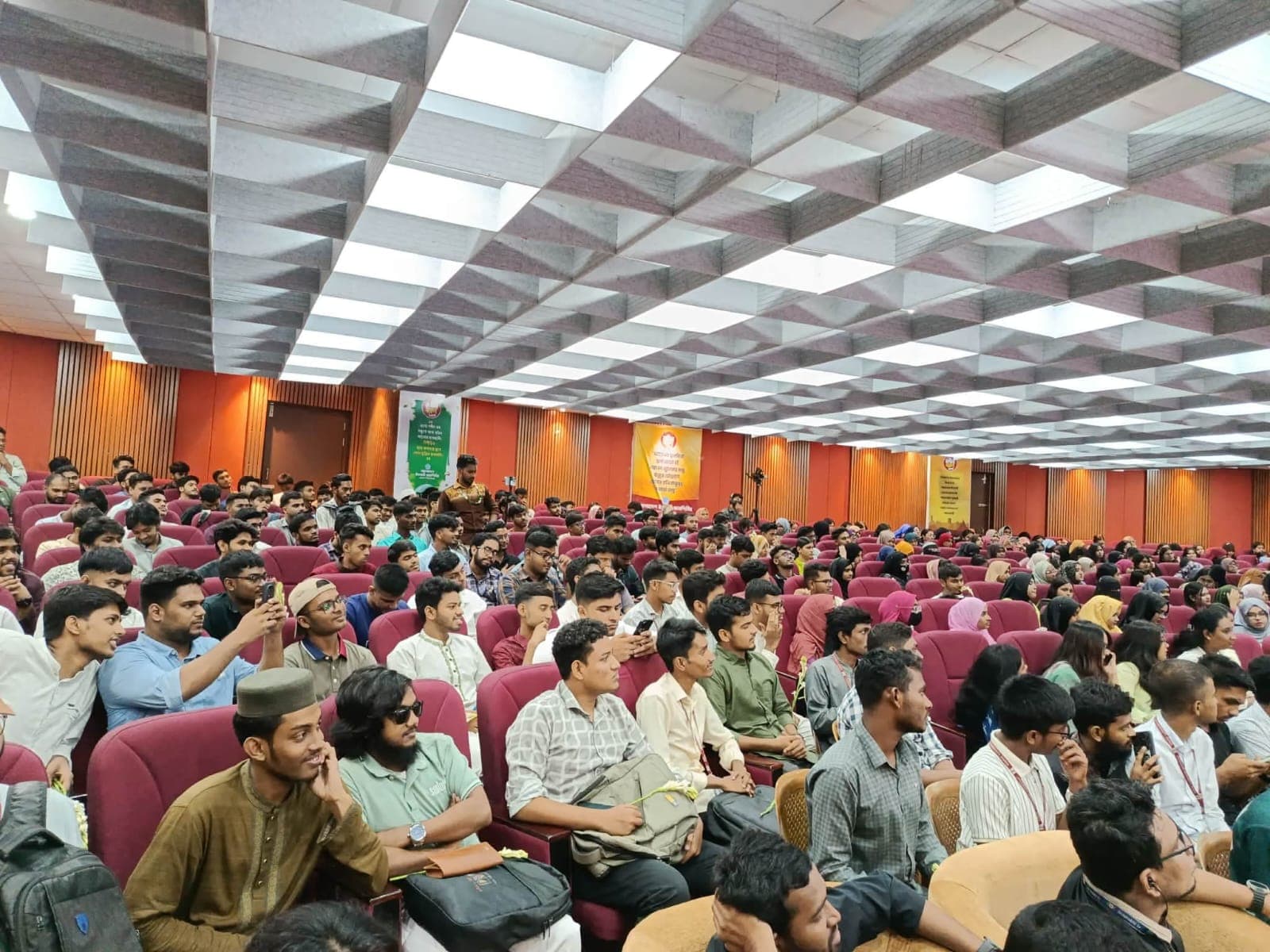 জবিতে শিবিরের তিন দিনব্যাপী নবীন বরণ শুরু- খবরের ইমেজ Image