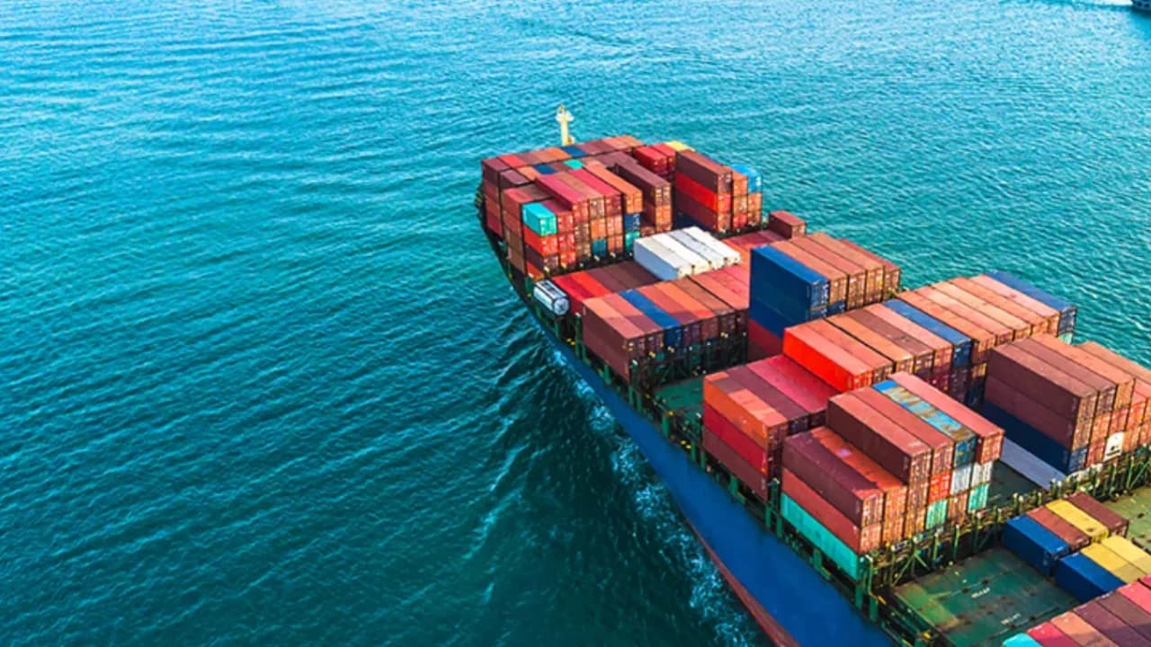 ইউএই উপকূলে কন্টেইনারবাহী জাহাজে হামলা, ক্ষতিগ্রস্ত জাহাজ- খবরের থাম্বনেইল ফটো