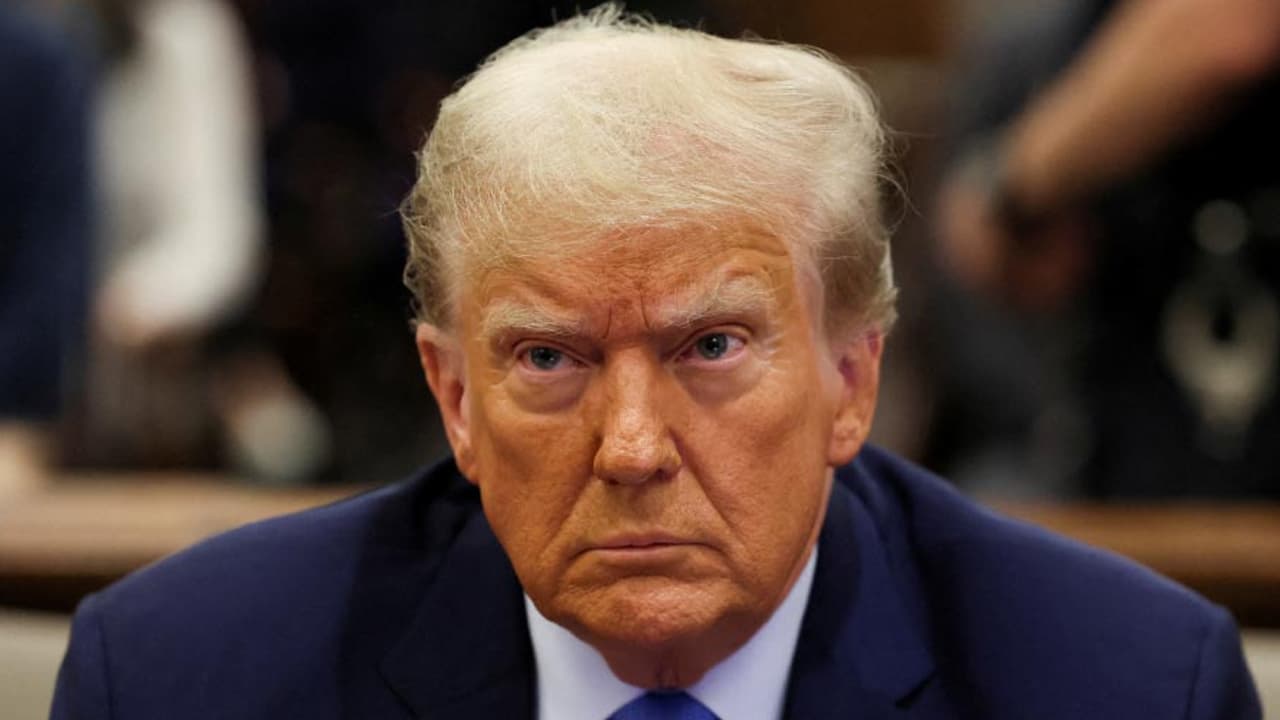 যুদ্ধবিরতিতে ‘শক্তি সঞ্চয়’ করবে ইরান, সেটাও একদিনে গুড়িয়ে দেব: ট্রাম্প- খবরের ইমেজ Image