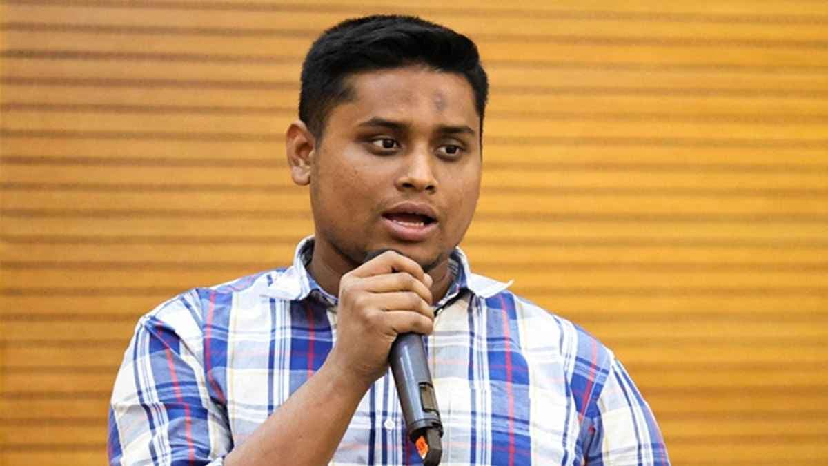 রাজস্ব তহবিলের ১০ কোটি টাকা নেওয়ার অভিযোগের বিষয়ে যা বললেন হাসনাত- খবরের ইমেজ Image